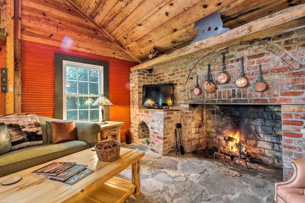 Ginny'S Cabin Spruce Pine Bagian luar foto